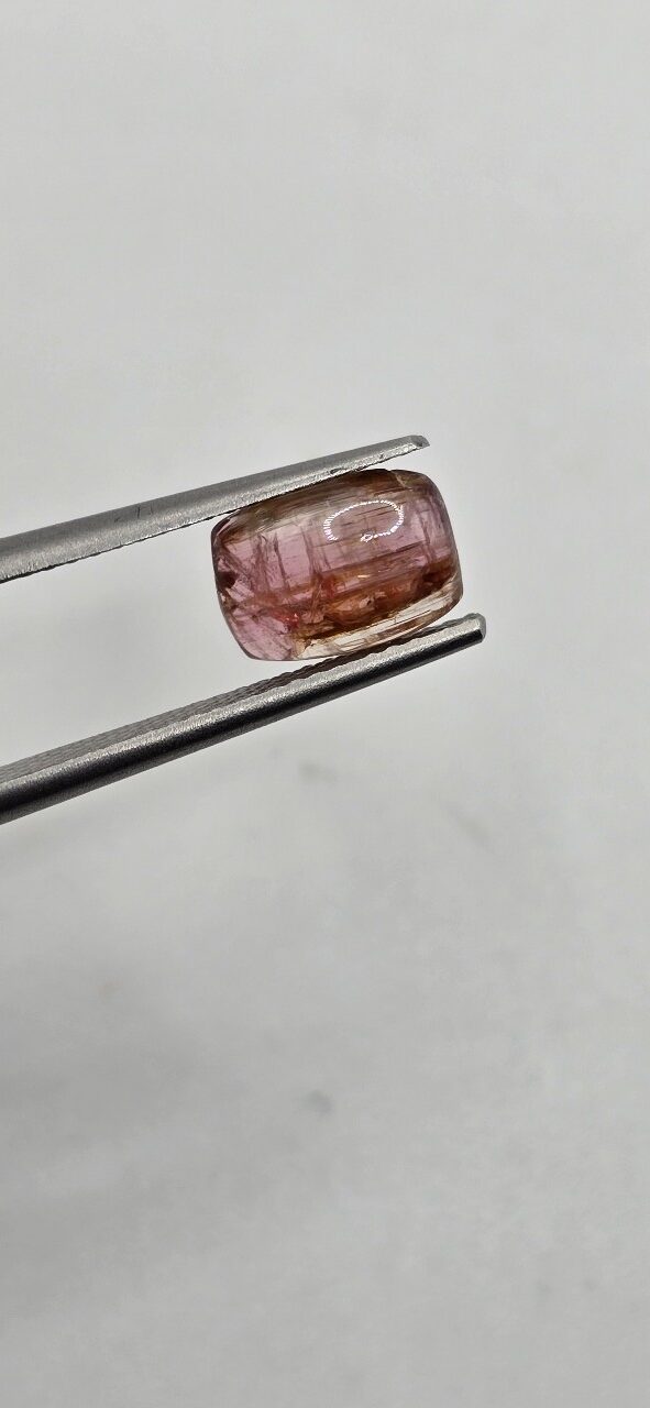 8.49x6.00x3.37mm Brazilian tourmaline cabochon