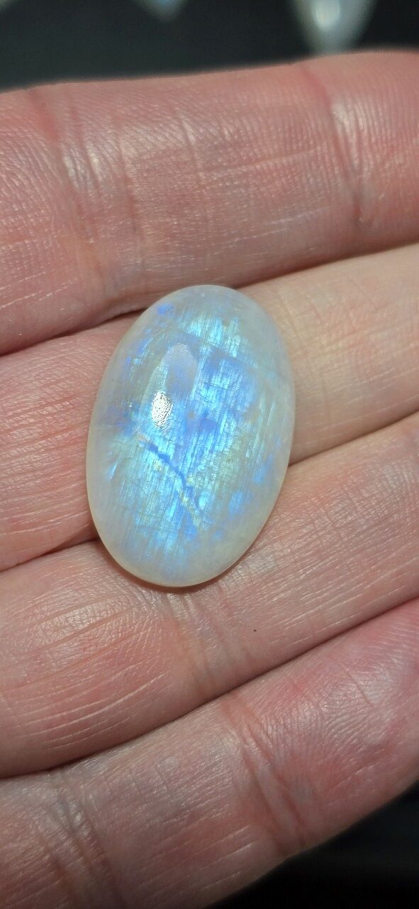 26.6x18.0mm moonstone cabochon