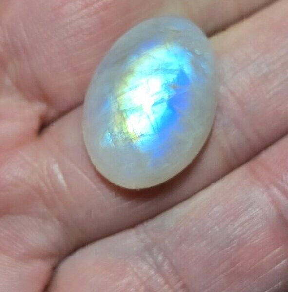 22.0x15.6mm moonstone cabochon