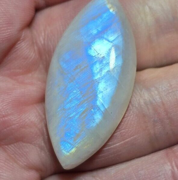 37.4x17.5mm moonstone cabochon