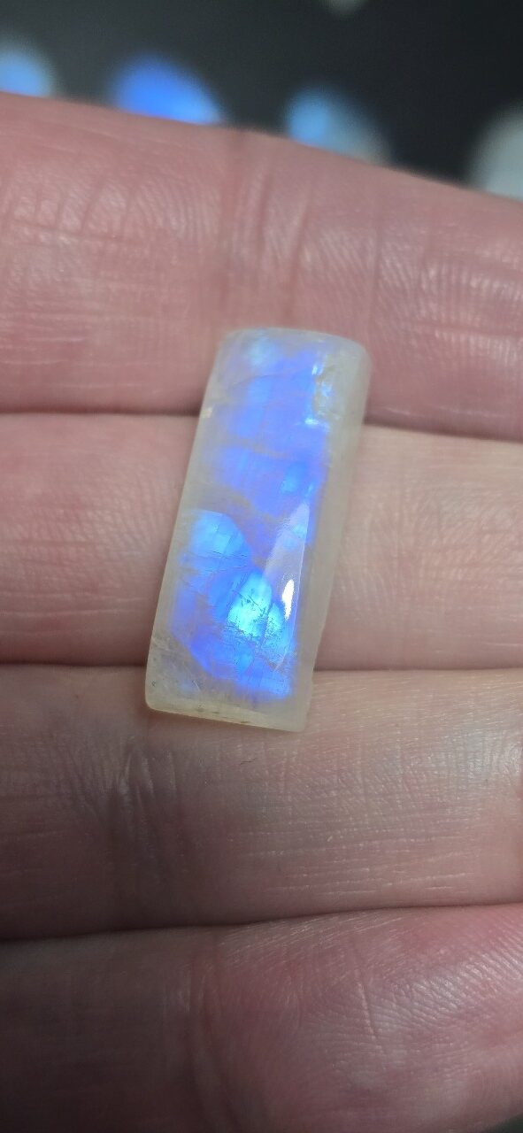 25.4x10.1mm moonstone cabochon
