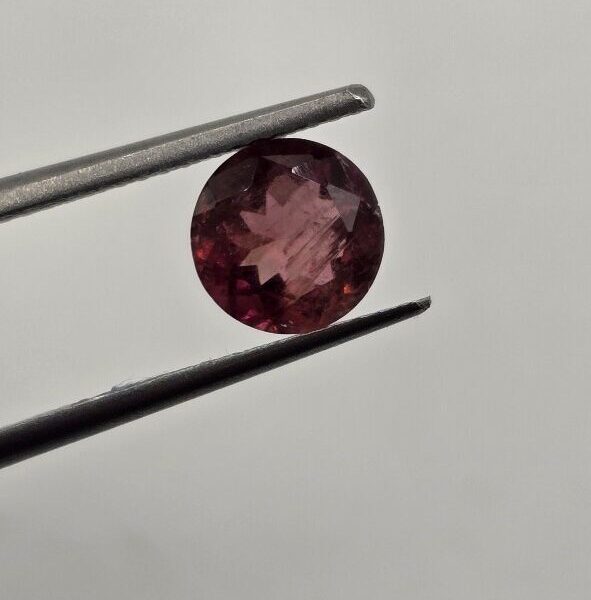 6.95x6.92x3.95mm round Brazilian tourmaline facet