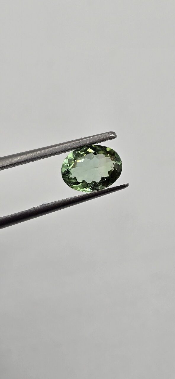 8.05x6.03x3.69mm oval Brazilian tourmaline facet