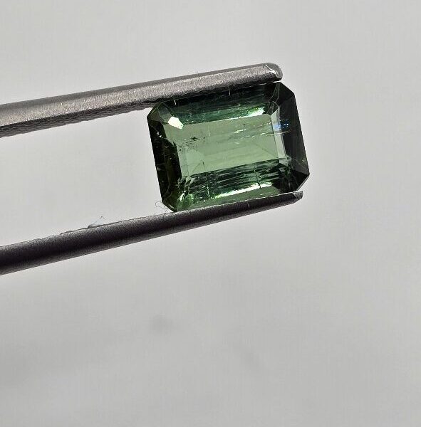 8.16x6.04x3.80mm emerald Brazilian tourmaline facet