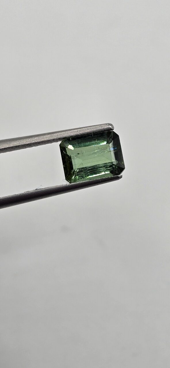 8.16x6.04x3.80mm emerald Brazilian tourmaline facet