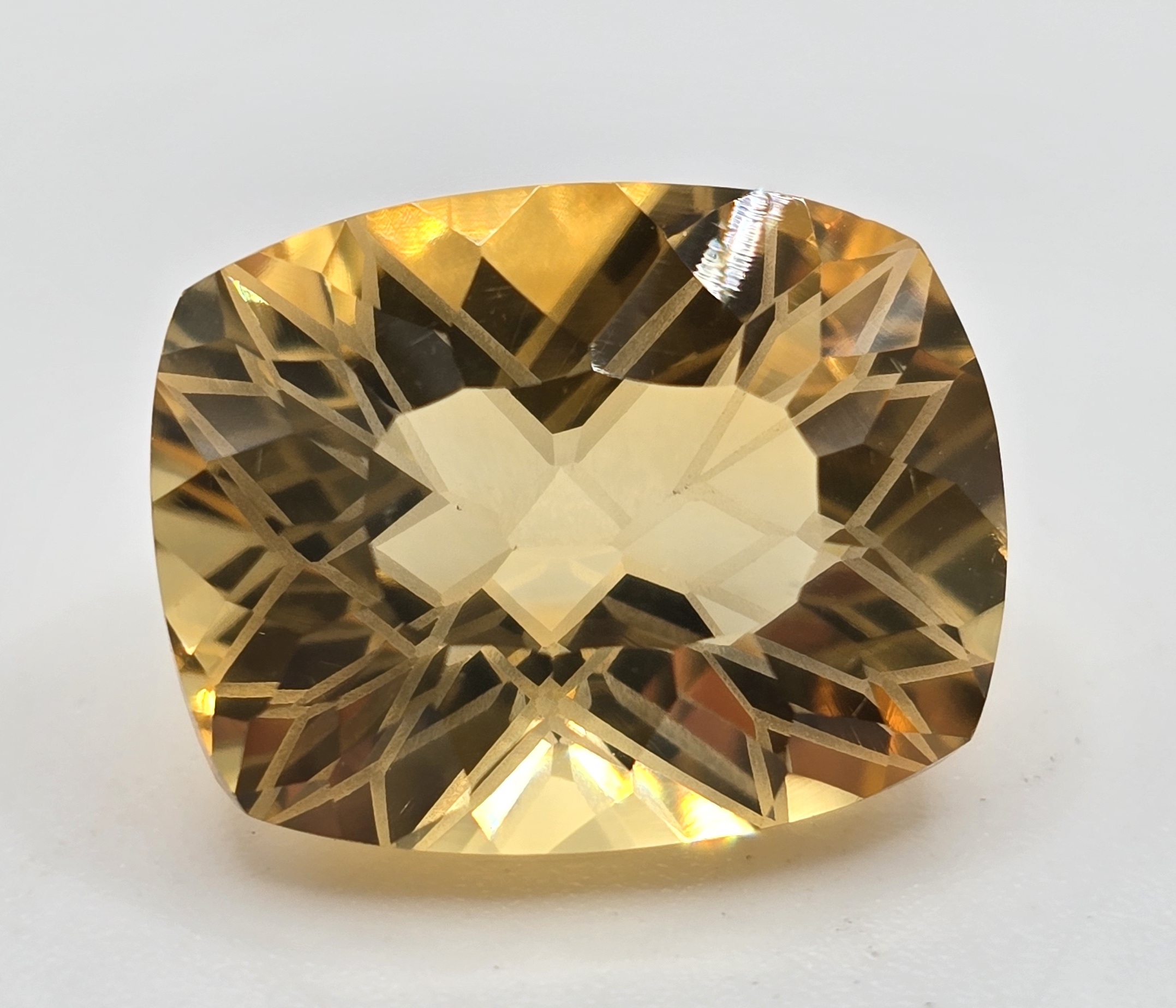16.29x12.74x9.23mm fancy cut citrine facet