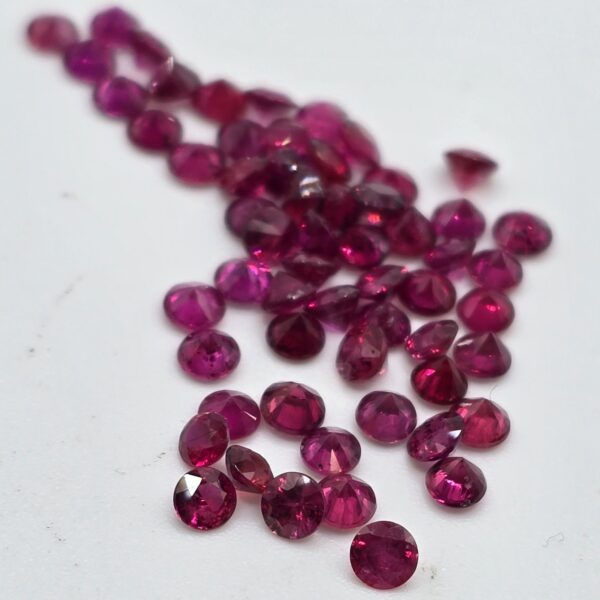 3mm round diamond cut mozambique ruby facet