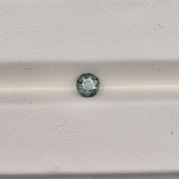 3.92x3.86x2.77mm round australian sapphire facet