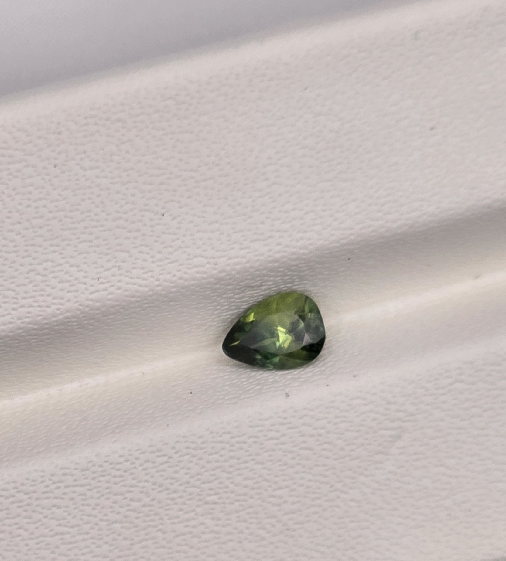 6.59x4.86x3.01mm pear australian sapphire facet (copy)