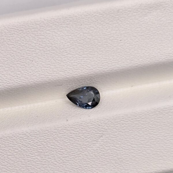 5.60x3.85x1.78mm pear australian sapphire facet