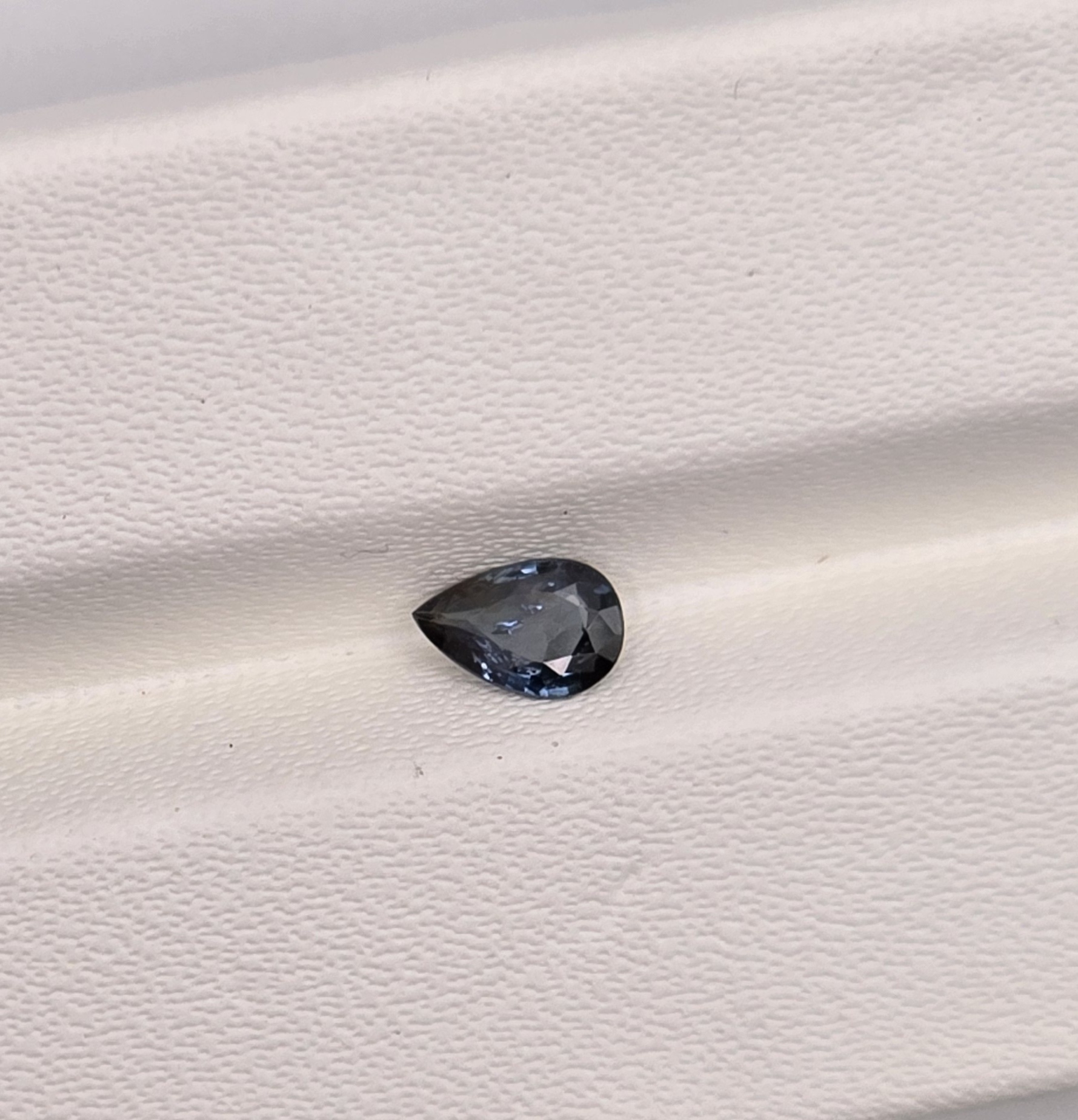 5.60x3.85x1.78mm pear australian sapphire facet