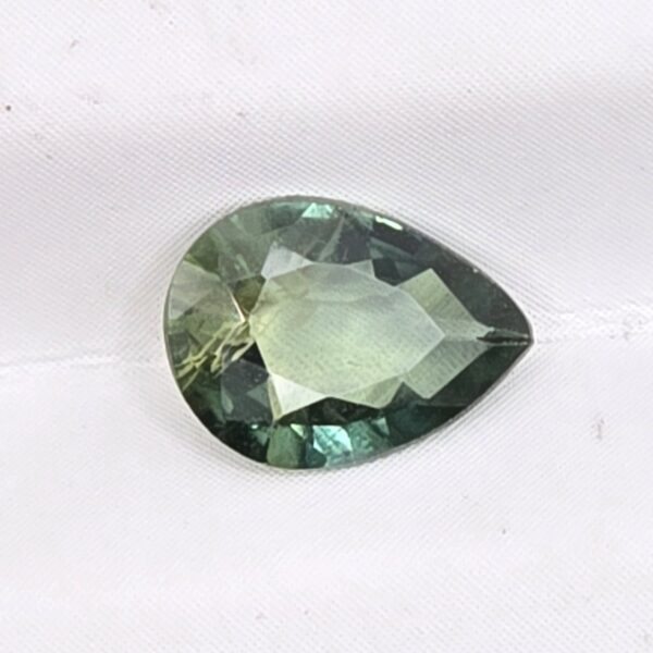 6.52x3.97x2.12mm pear australian sapphire facet (copy)