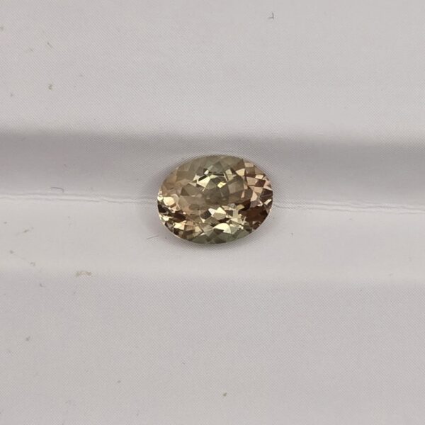 8x6mm oval sunstone facet