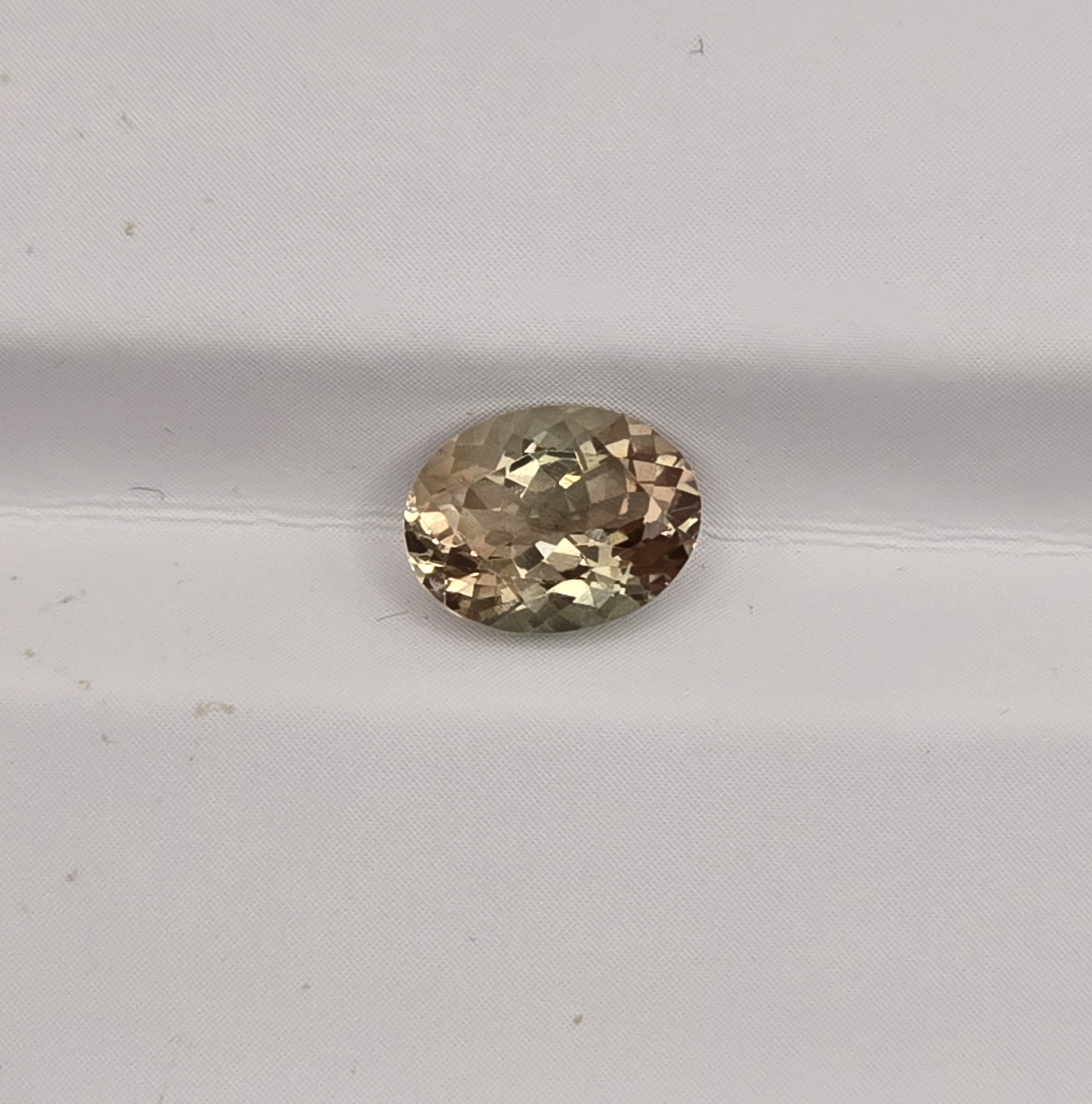 8x6mm oval sunstone facet