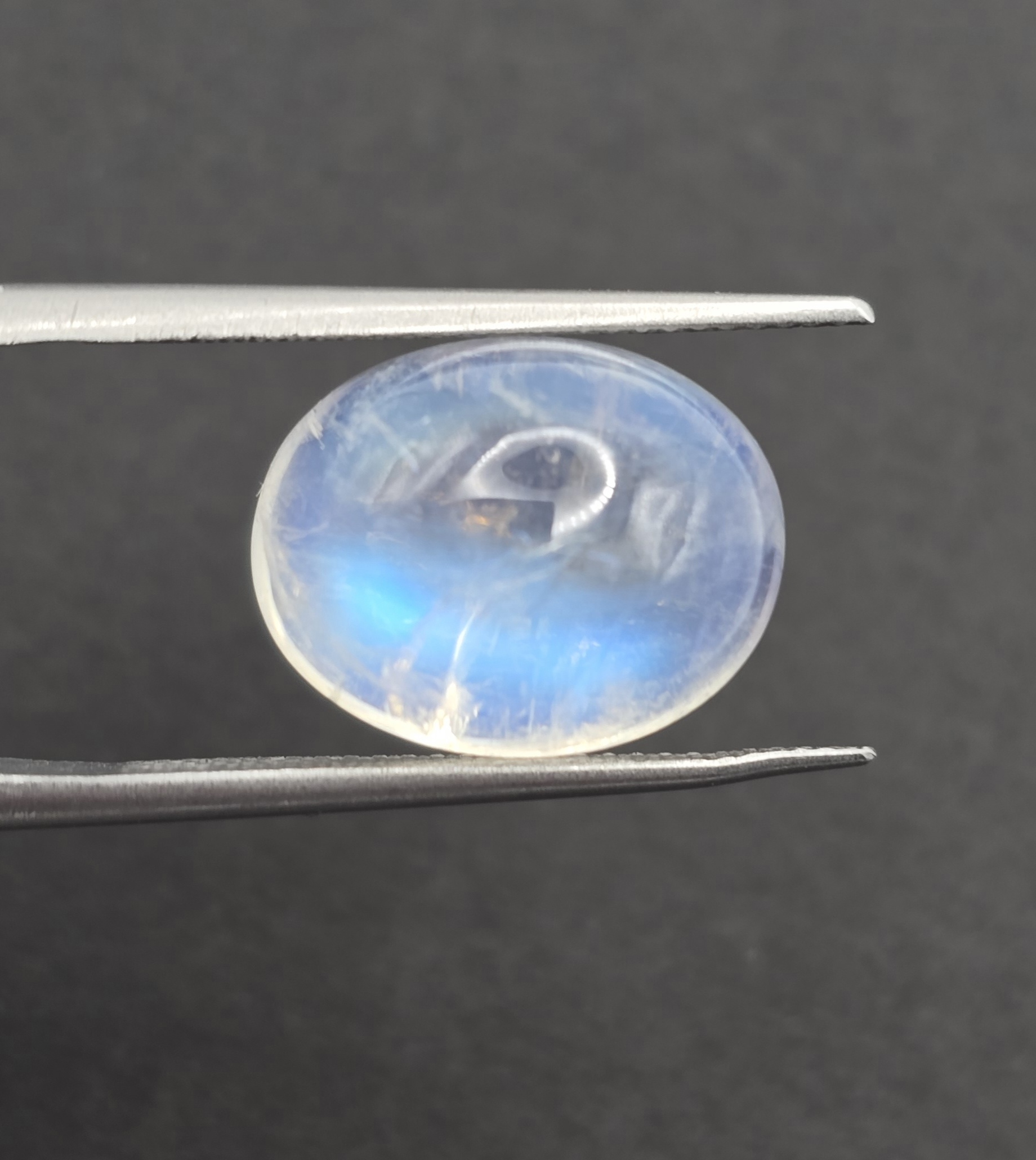 14.5x11.6x8.2mm oval gem-grade rainbow moonstone cabochon