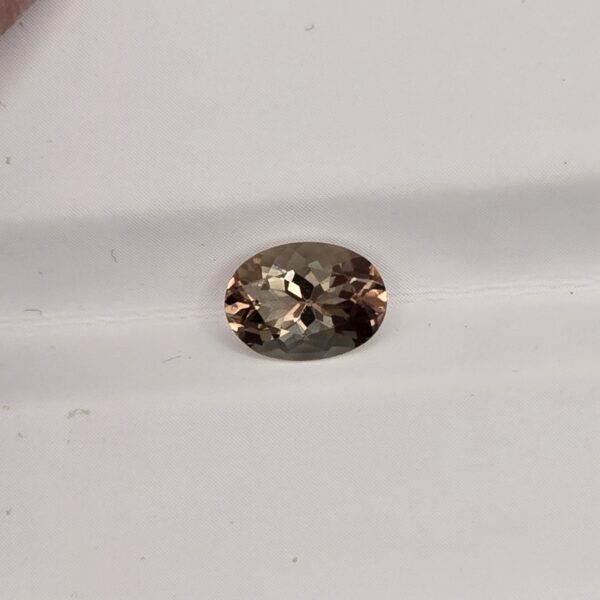 8x6mm oval sunstone facet