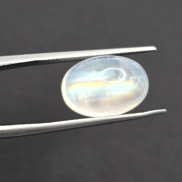 15.0x10.5x7.6mm oval gem-grade rainbow moonstone cabochon