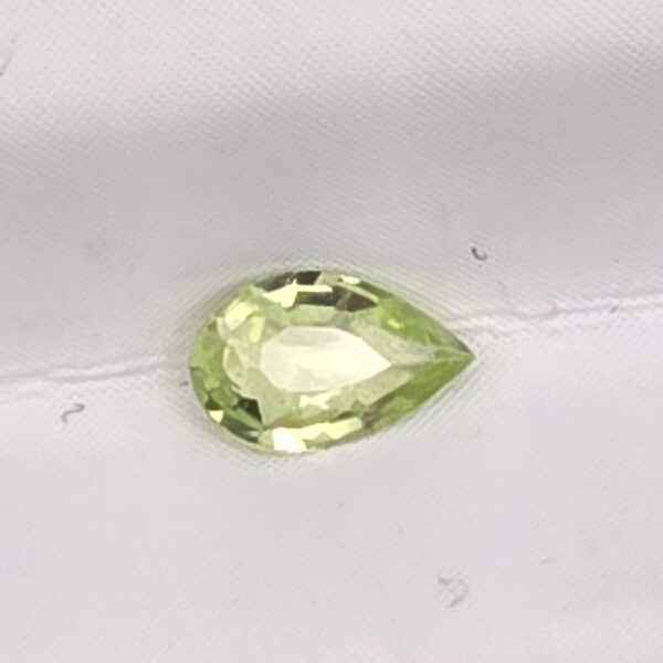 5.29x3.40x1.48mm pear australian sapphire facet (copy)