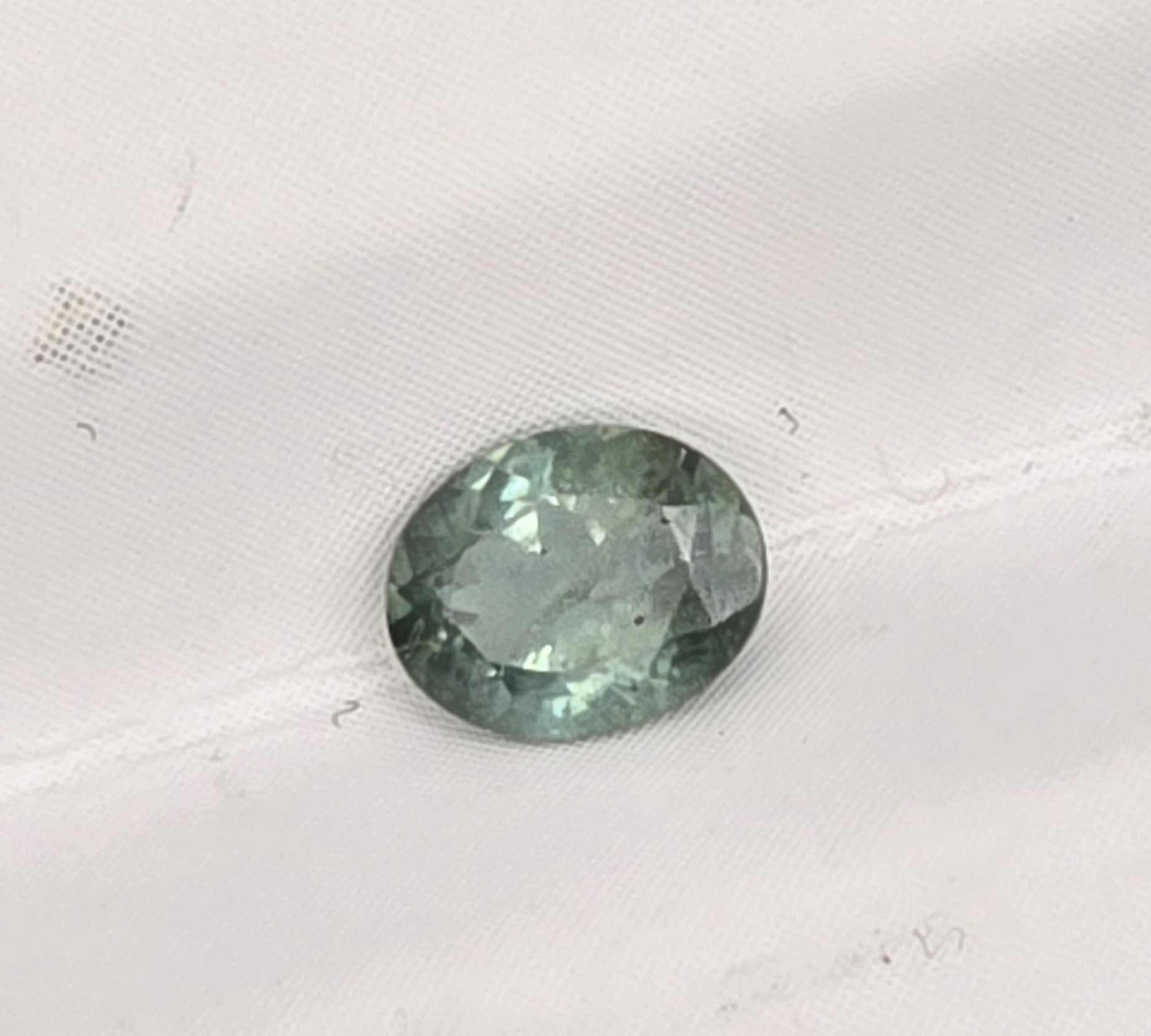 4.91x3.88x2.49mm oval australian sapphire facet