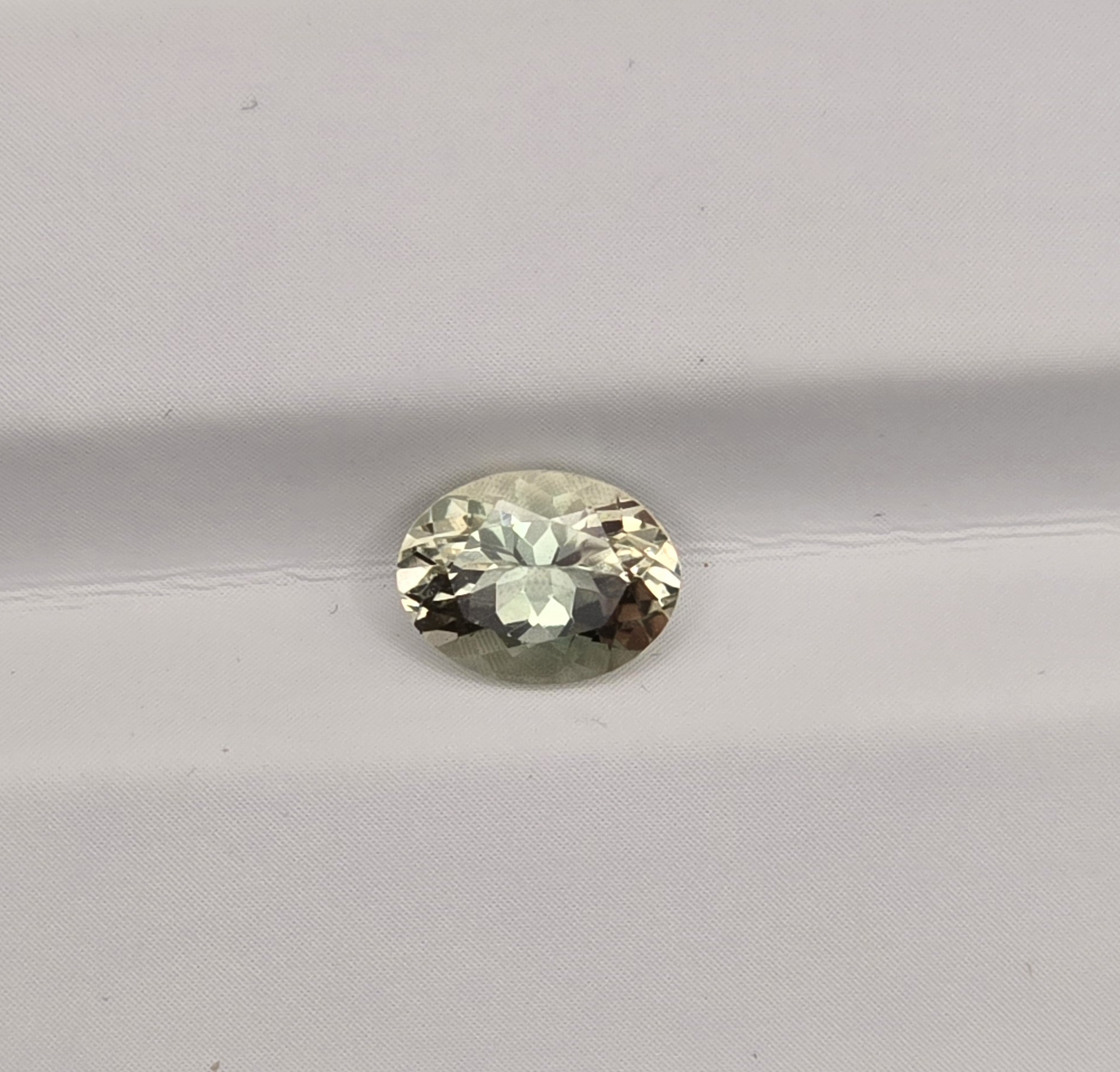 8x6mm oval sunstone facet