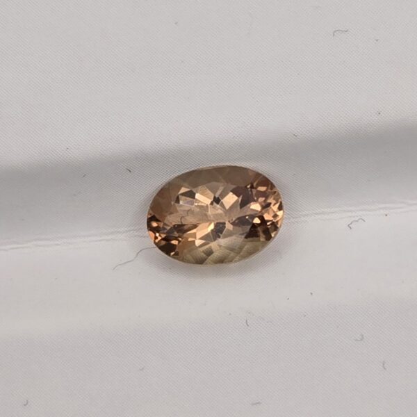 8x6mm oval sunstone facet
