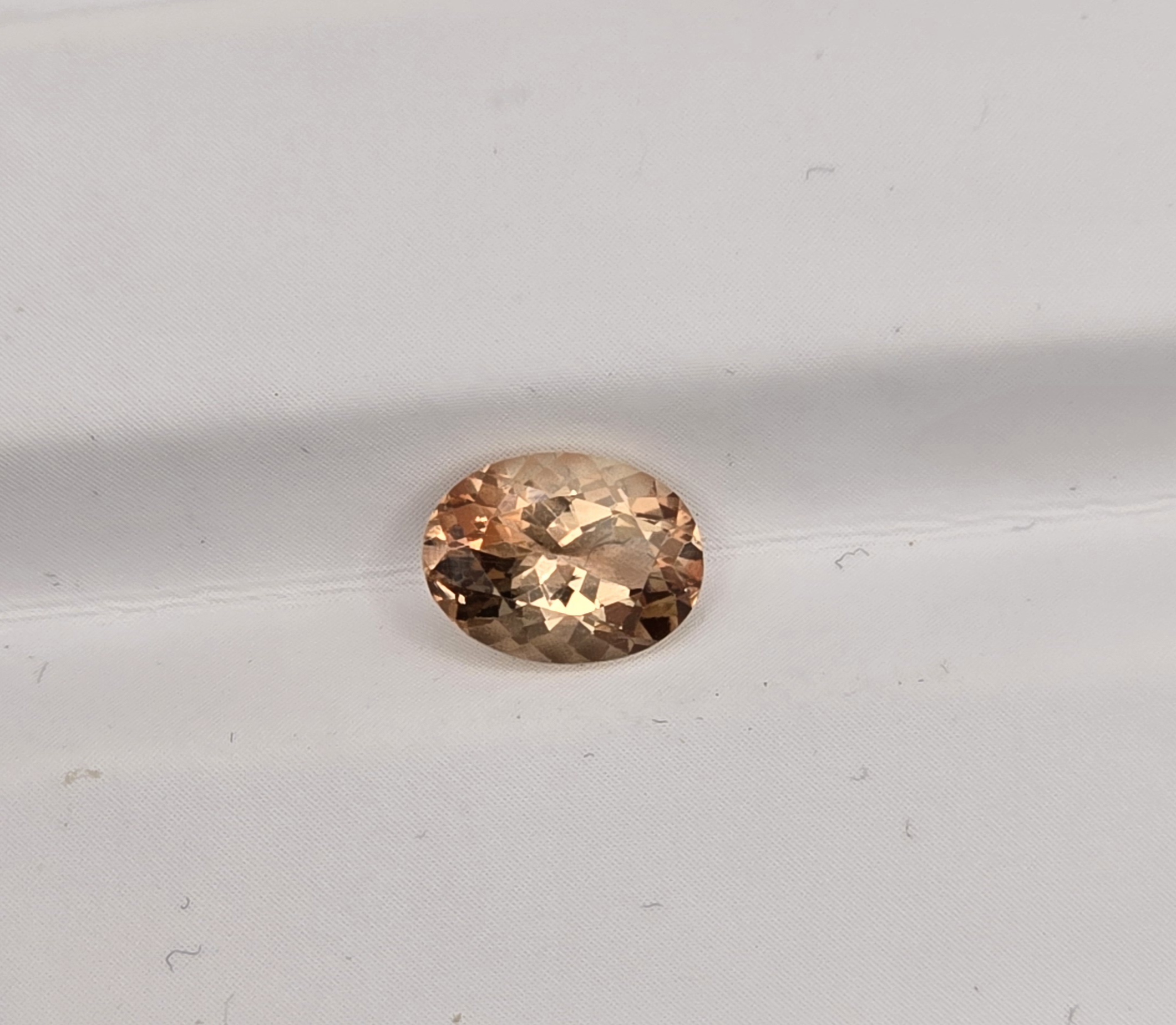 8x6mm oval sunstone facet