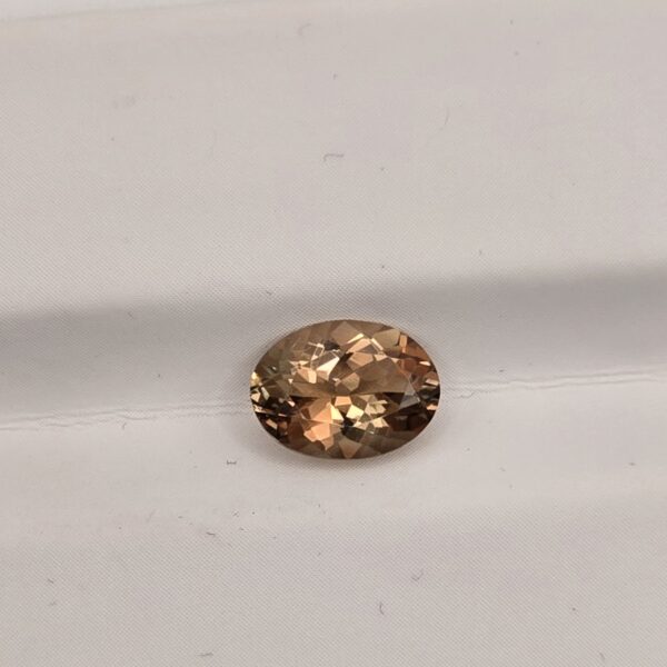 8x6mm oval sunstone facet