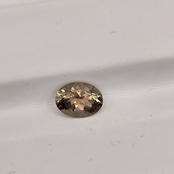 8x6mm oval sunstone facet