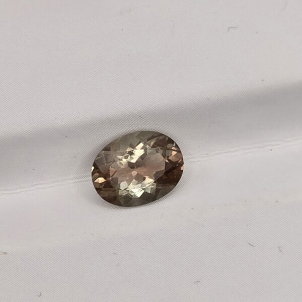 8x6mm oval sunstone facet