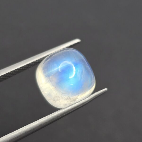9.8x9.7x7.3mm cushion gem-grade rainbow moonstone cabochon