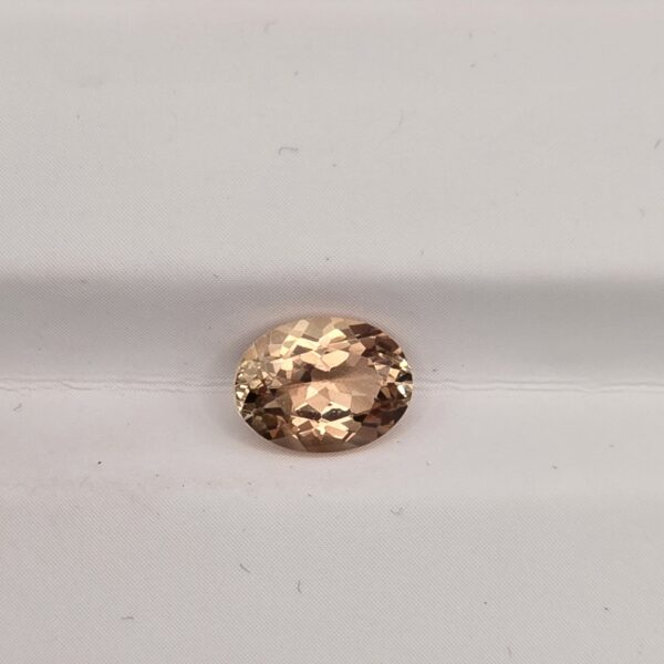 8x6mm oval sunstone facet