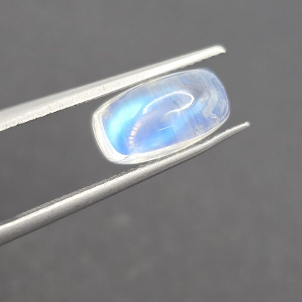11.3x6.4x5.6mm cushion gem-grade rainbow moonstone cabochon
