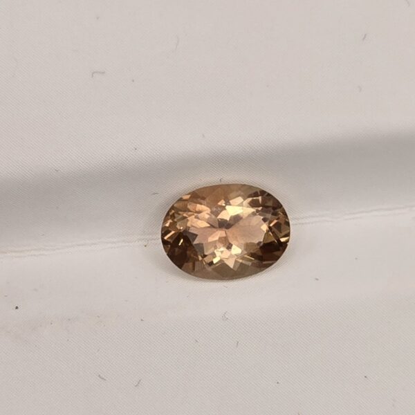 8x6mm oval sunstone facet