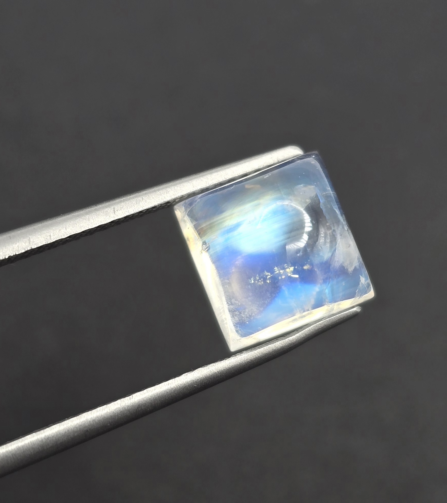 8.7x8.5x6.5mm cushion gem-grade rainbow moonstone cabochon