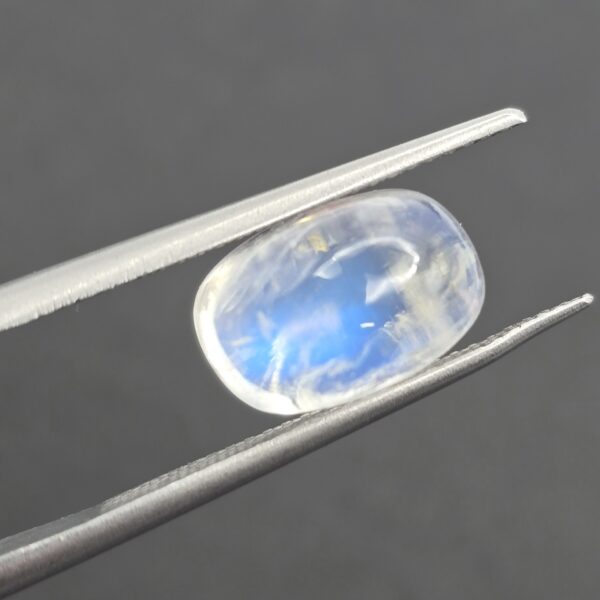11.2x7.4x6.4mm oval gem-grade rainbow moonstone cabochon