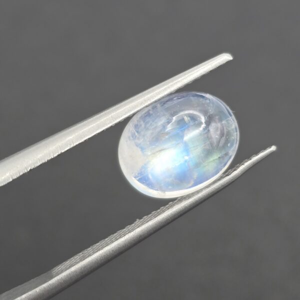 10.2x8.1x4.5mm oval gem-grade rainbow moonstone cabochon