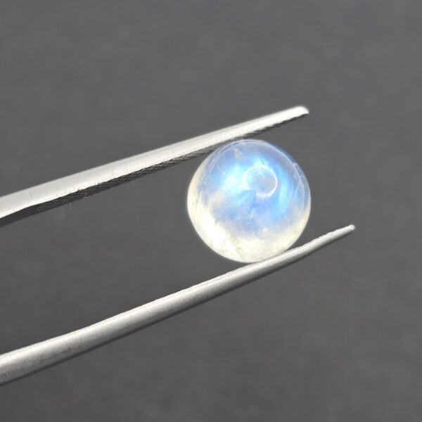 8.9mm round gem-grade rainbow moonstone cabochon
