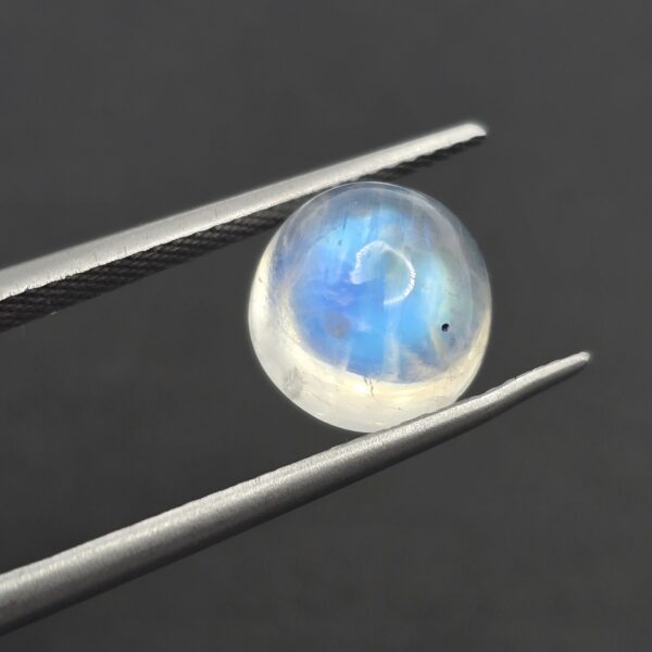 9.1mm round gem-grade rainbow moonstone cabochon