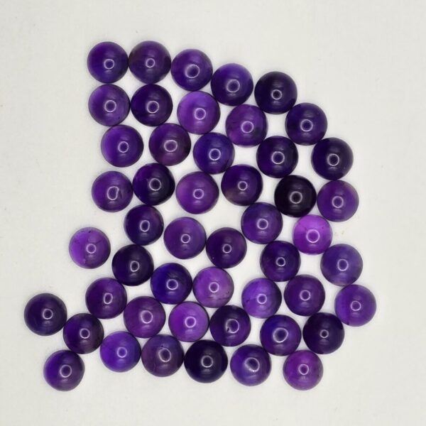 7mm round African amethyst cabochon