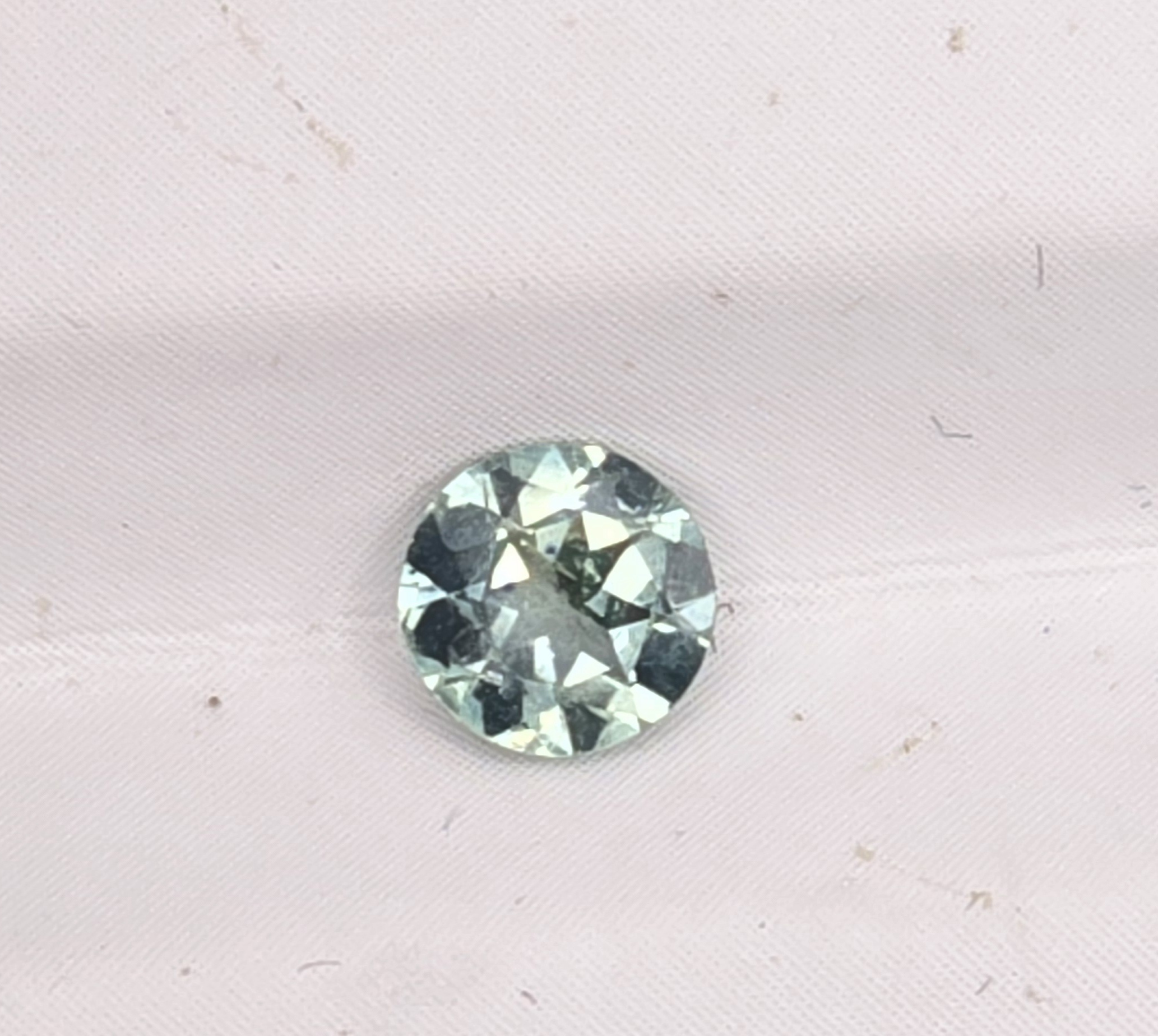4.55x4.51x2.50mm round Australian sapphire facet