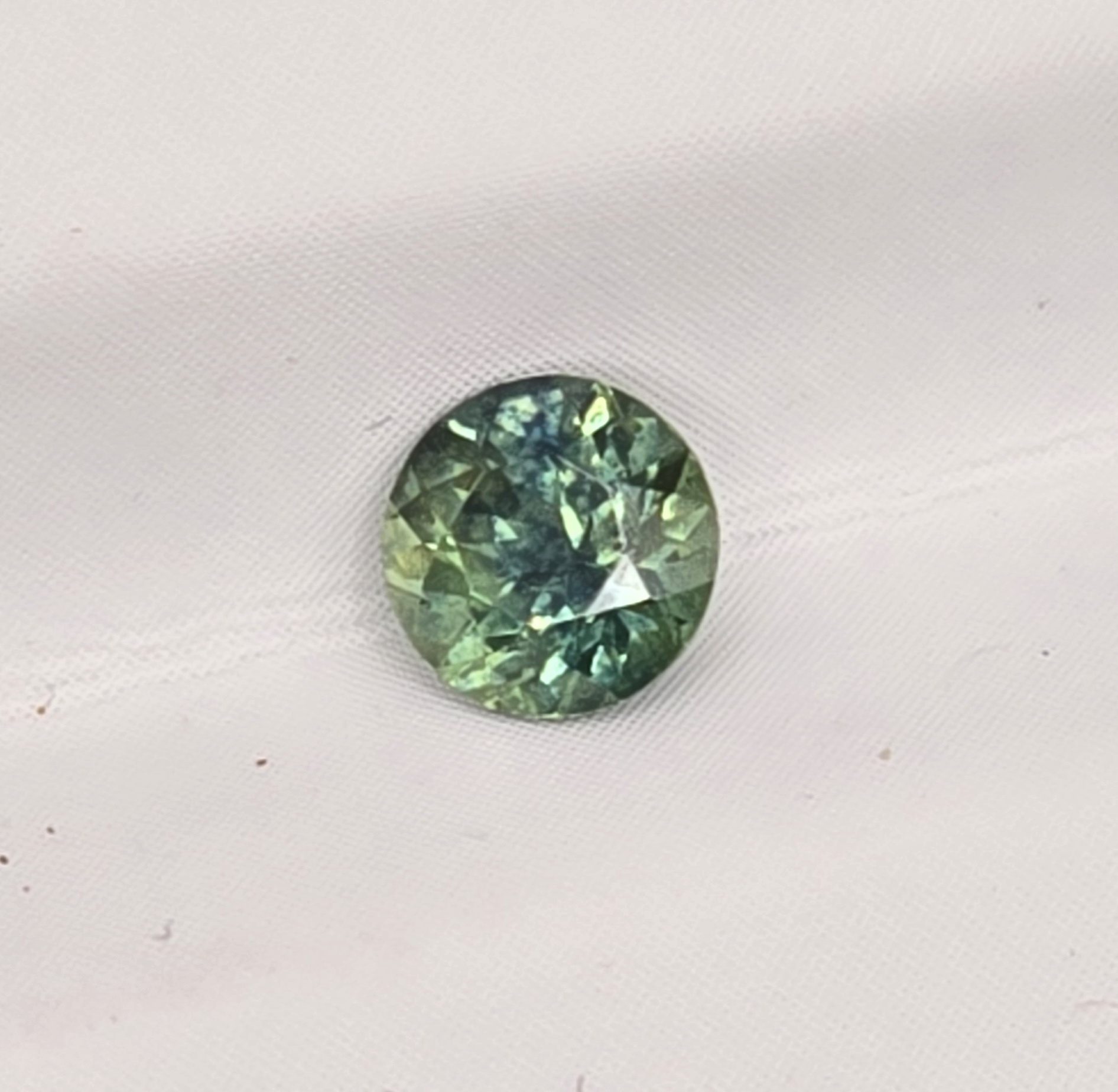 4.48x4.46x3.03mm round Australian sapphire facet