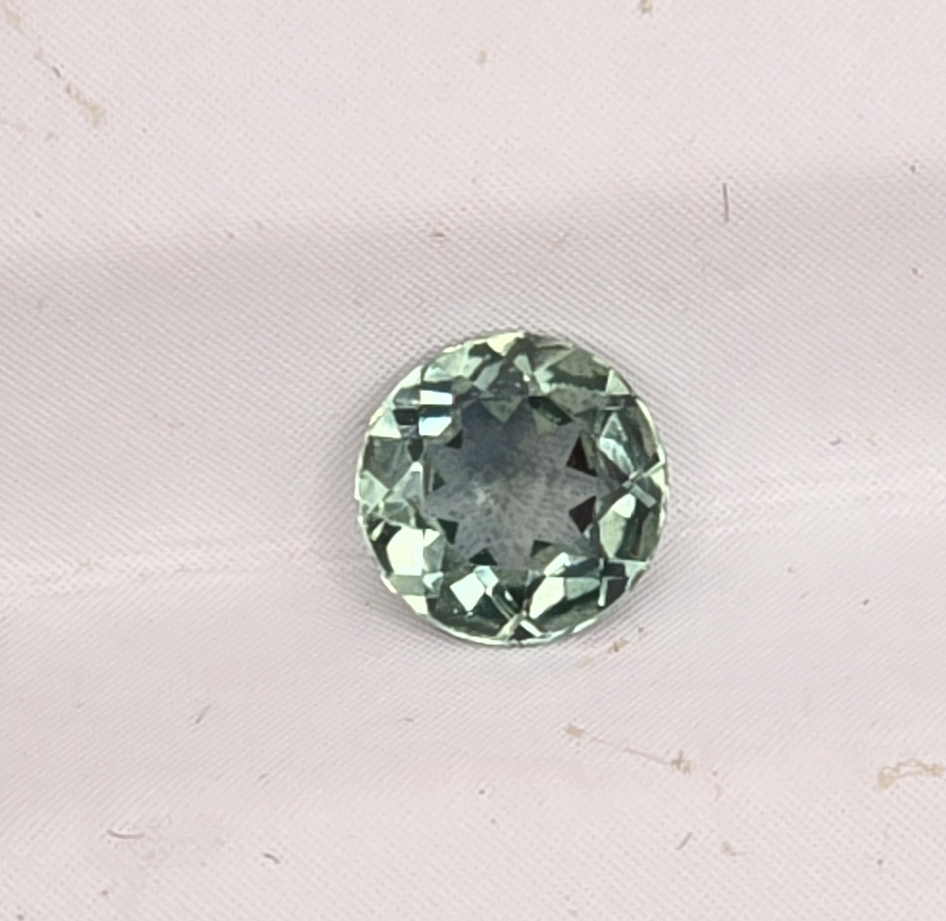 5.02x4.99x2.51mm round Australian sapphire facet