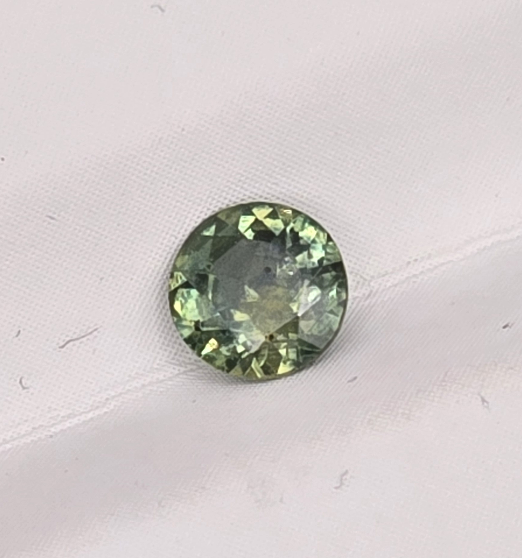4.45x4.43x2.46mm round Australian sapphire facet