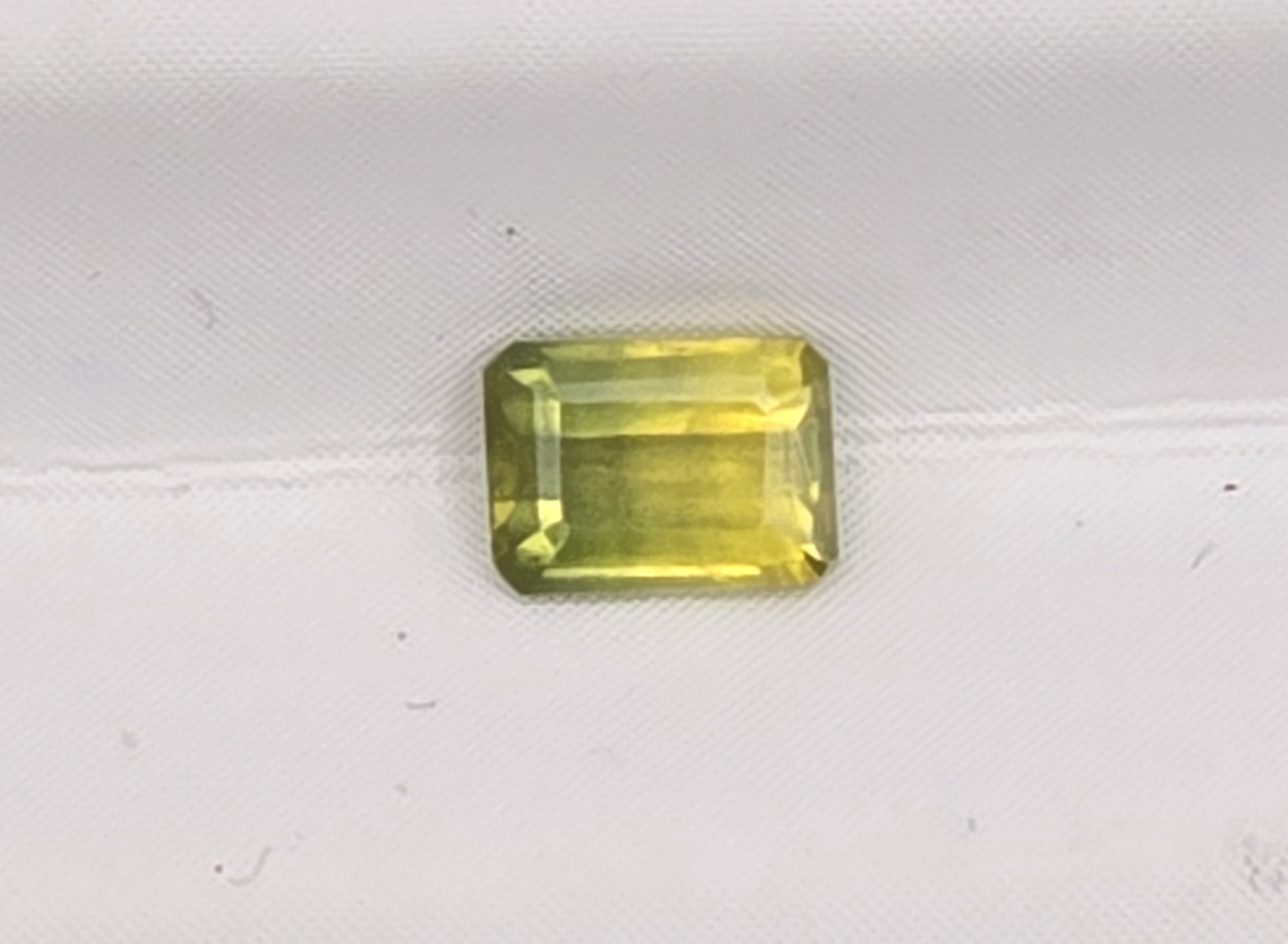 4.07x2.96x1.83mm octagon Australian sapphire facet