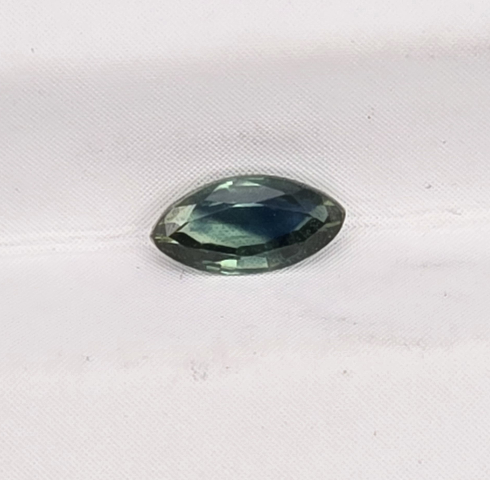 6.08x3.07x2.11mm marquis Australian sapphire facet