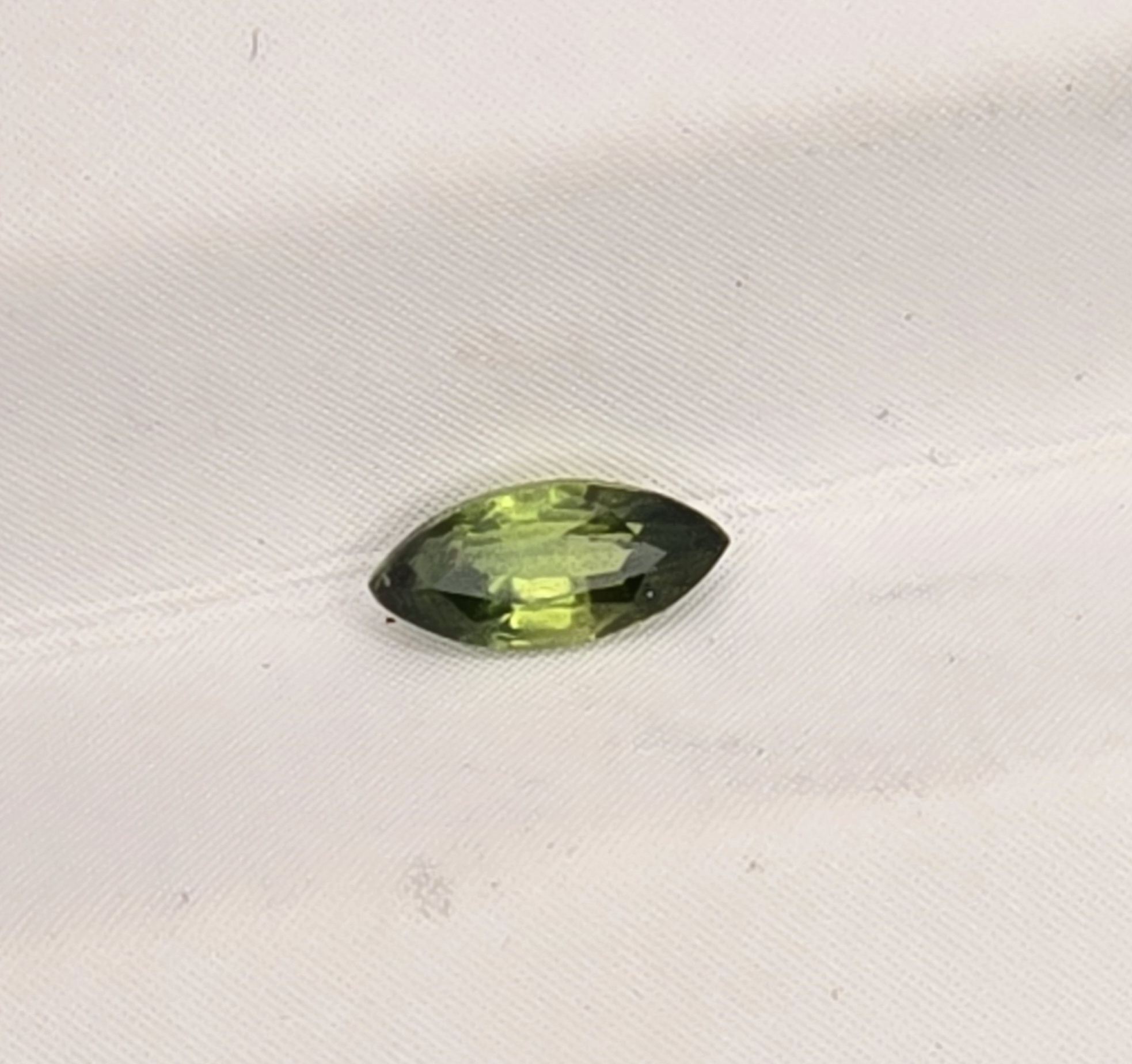5.11x2.34x2.09mm marquis Australian sapphire facet