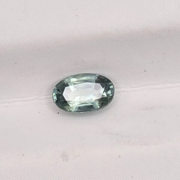 5.20x3.31x2.27mm oval Australian sapphire facet
