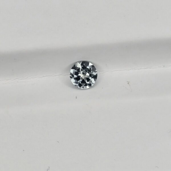 4.51x4.48x2.56mm round Australian sapphire facet