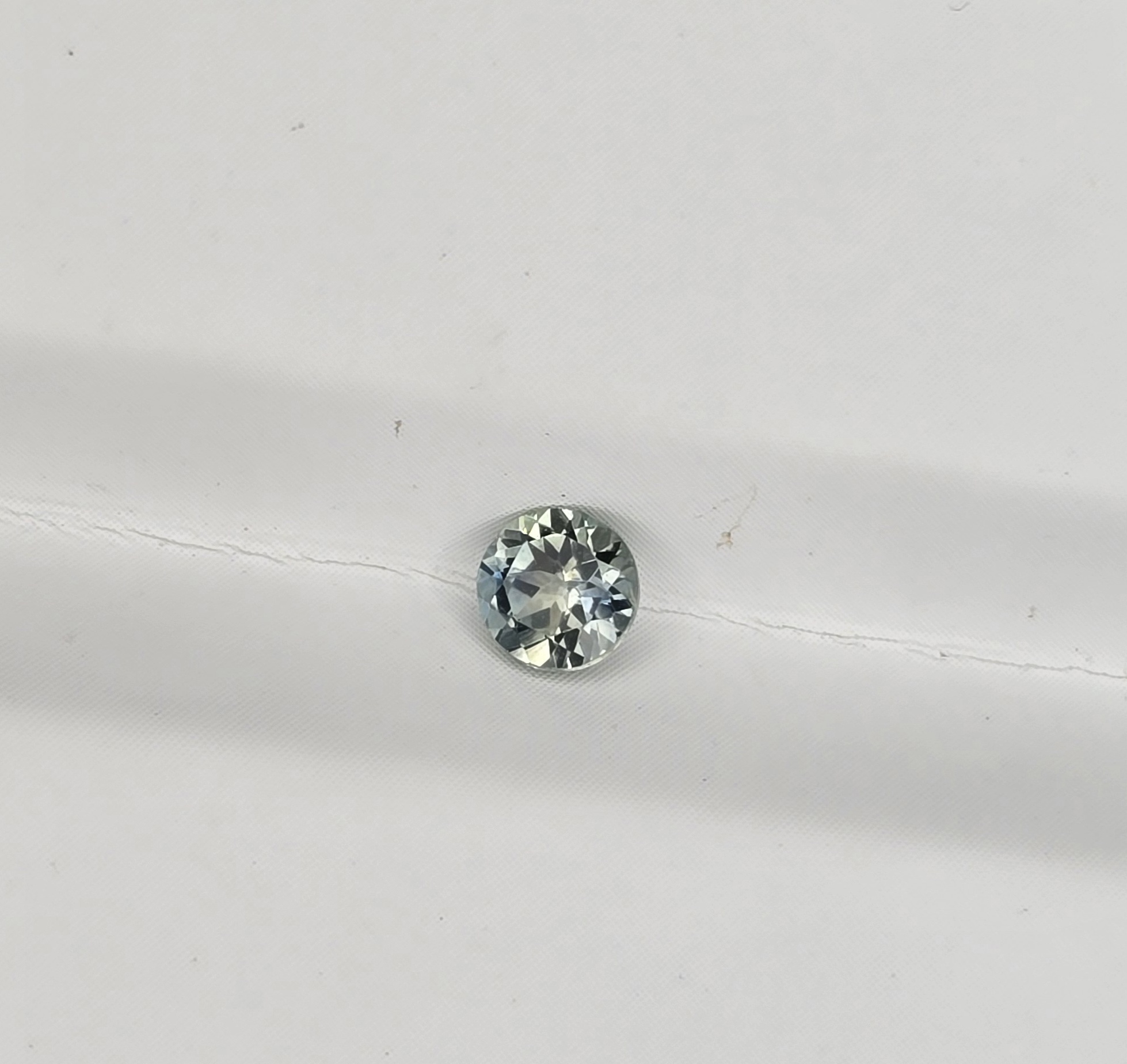 4.11x4.03x2.54mm round Australian sapphire facet