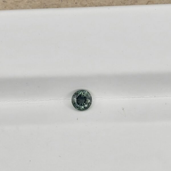 3.96x3.86x2.51mm round Australian sapphire facet